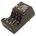 Chargeur/déchargeur de 1 à 4 piles NiMH/NiCD
